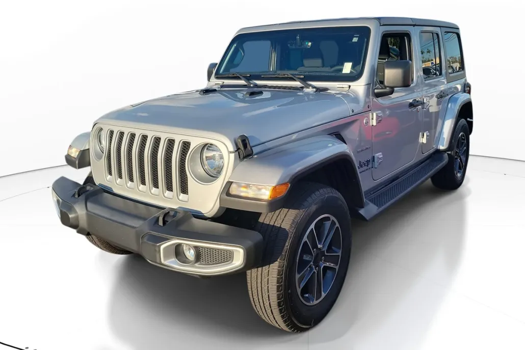 2023 Jeep Wrangler Sahara photo 1