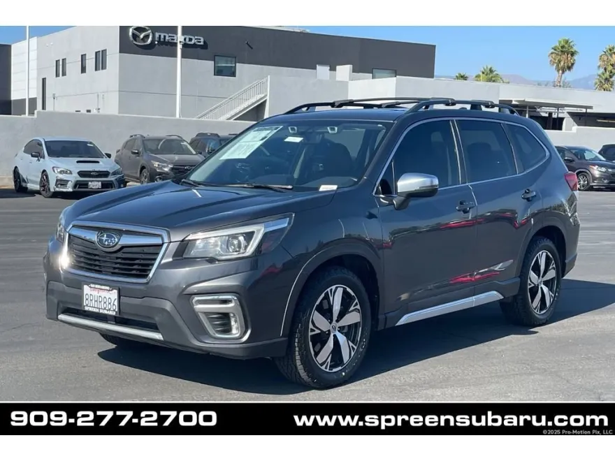 2020 Subaru Forester Touring photo 1