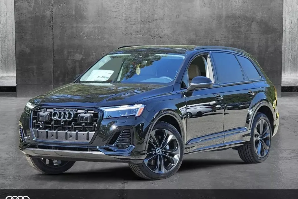 2025 Audi Q7 55 Premium Plus photo 1