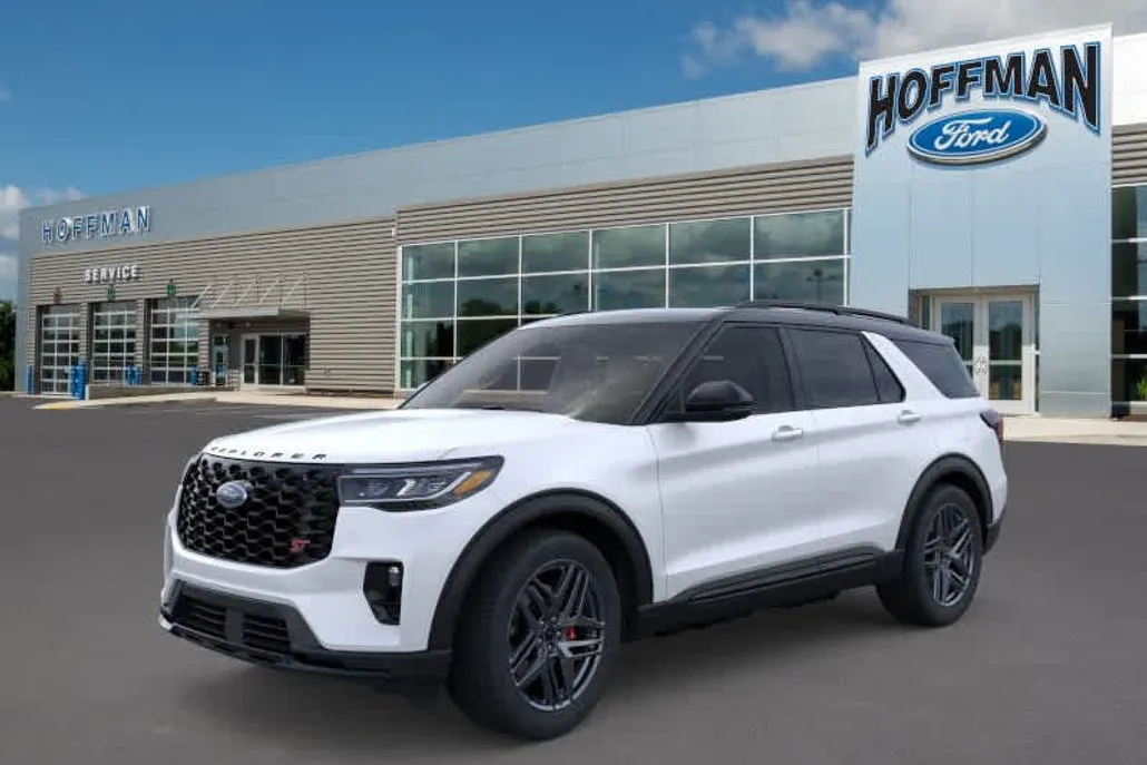 2025 Ford Explorer ST photo 1