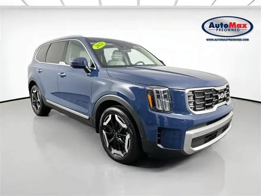 2023 Kia Telluride S photo 1