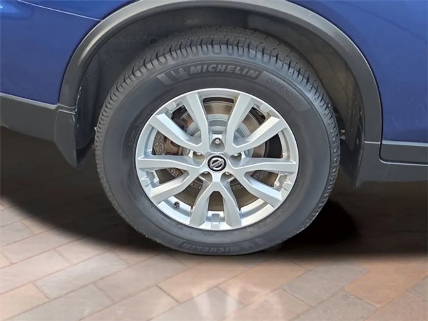 2019 Nissan Rogue S photo 1