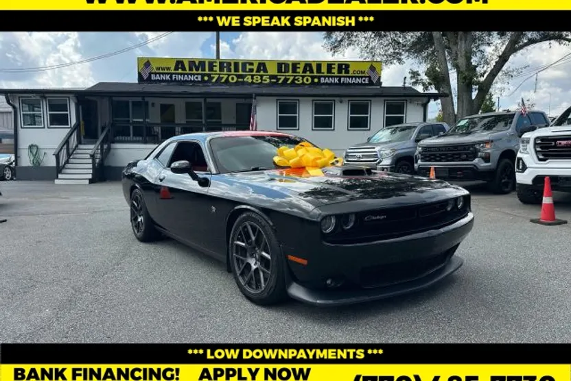 2016 Dodge Challenger R/T Scat Pack photo 1