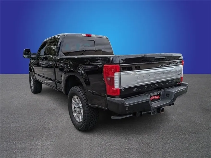 2017 Ford F-350 Platinum photo 1