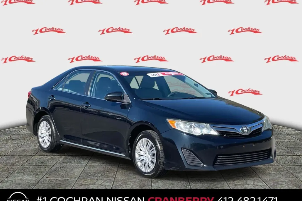 2013 Chevrolet Cruze LS photo 1