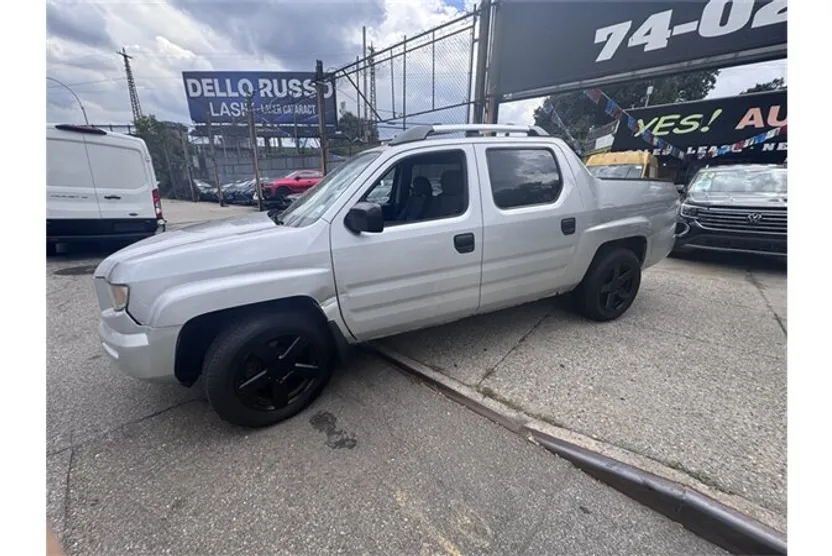 2007 Honda Ridgeline RT photo 1