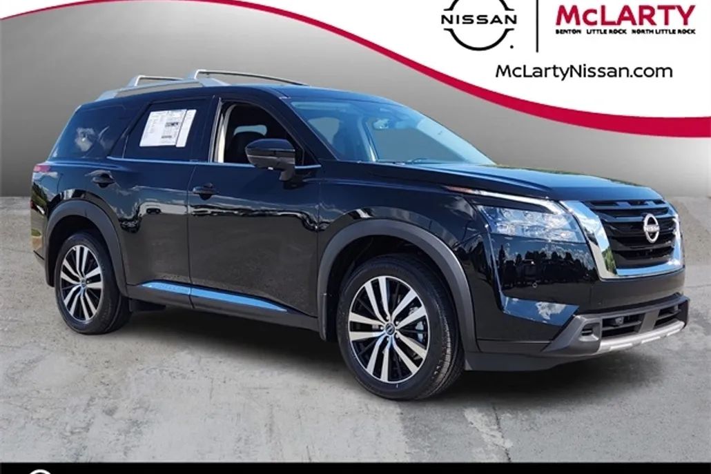 2025 Nissan Pathfinder Platinum photo 1