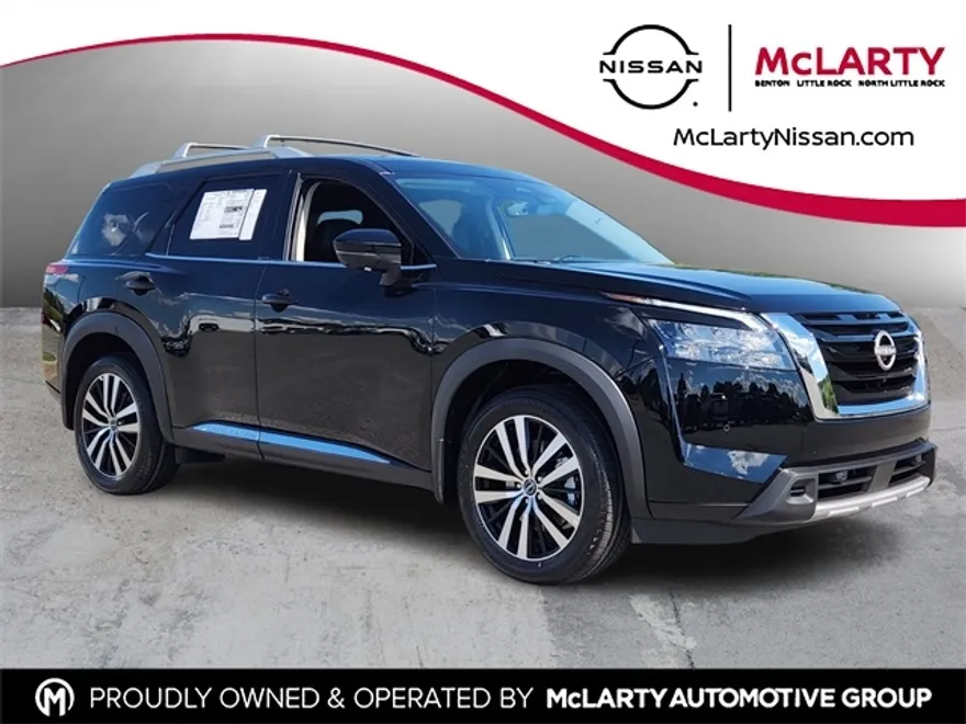 2025 Nissan Pathfinder Platinum photo 1