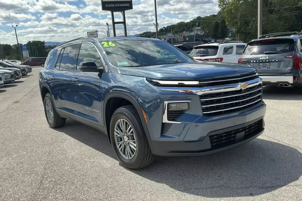2026 Chevrolet Traverse photo 1