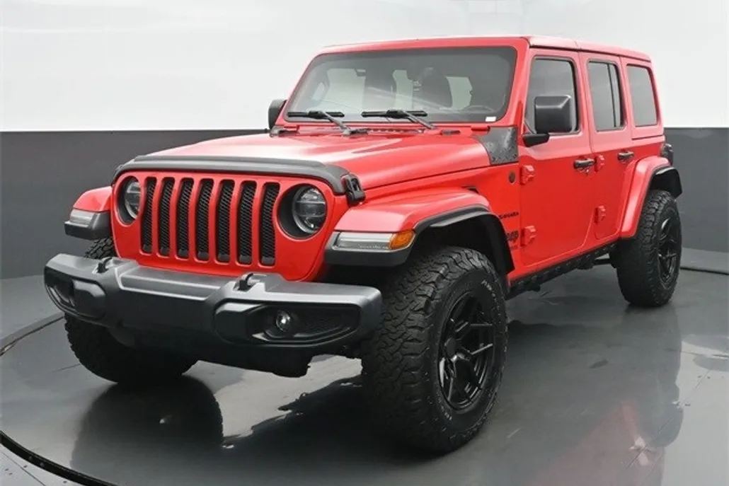 2018 Jeep Wrangler Unlimited Sahara photo 1