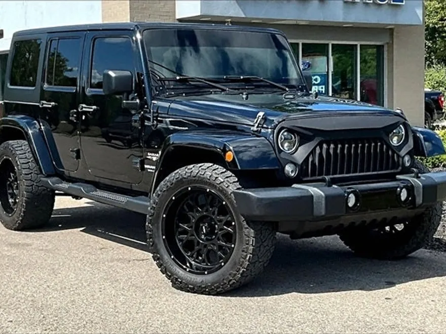 2017 Jeep Wrangler Unlimited Sahara photo 1