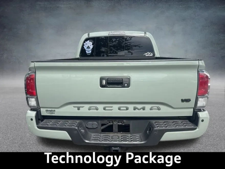 2022 Toyota Tacoma TRD Sport photo 1