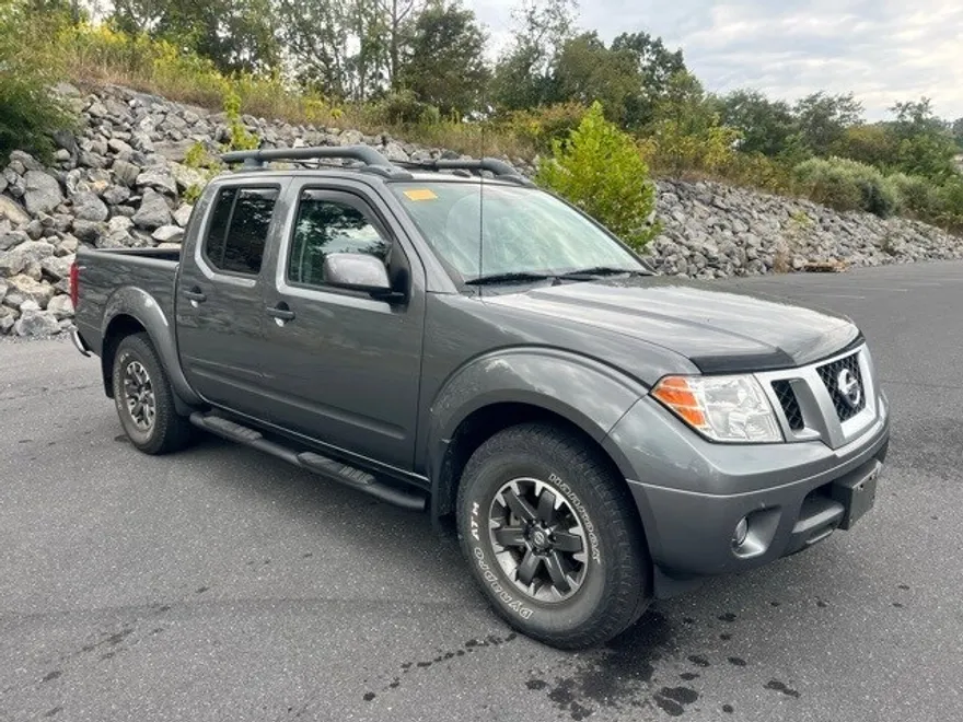 2021 Nissan Frontier PRO-4X photo 1
