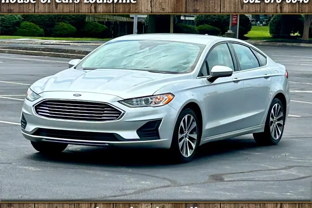 2019 Ford Fusion SE photo 1