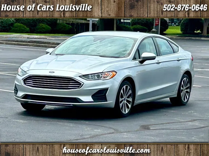 2019 Ford Fusion SE photo 1