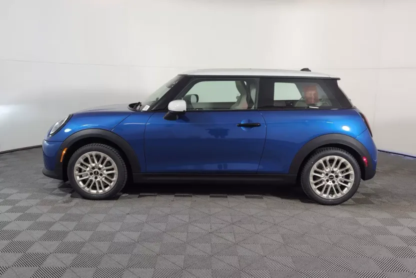 2026 Mini Cooper Signature photo 1