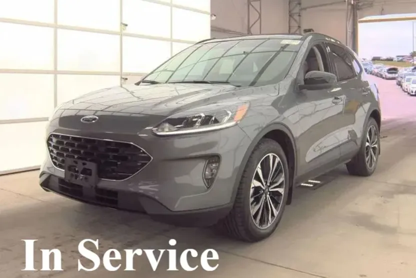 2022 Ford Escape SEL Sport photo 1