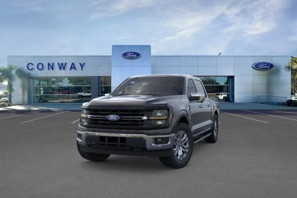 2025 Ford F-150 XLT photo 1