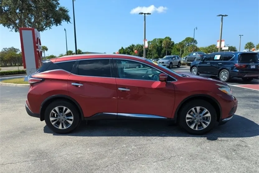 2015 Nissan Murano SL photo 1