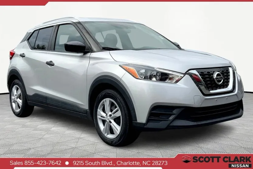 2019 Nissan Kicks S photo 1