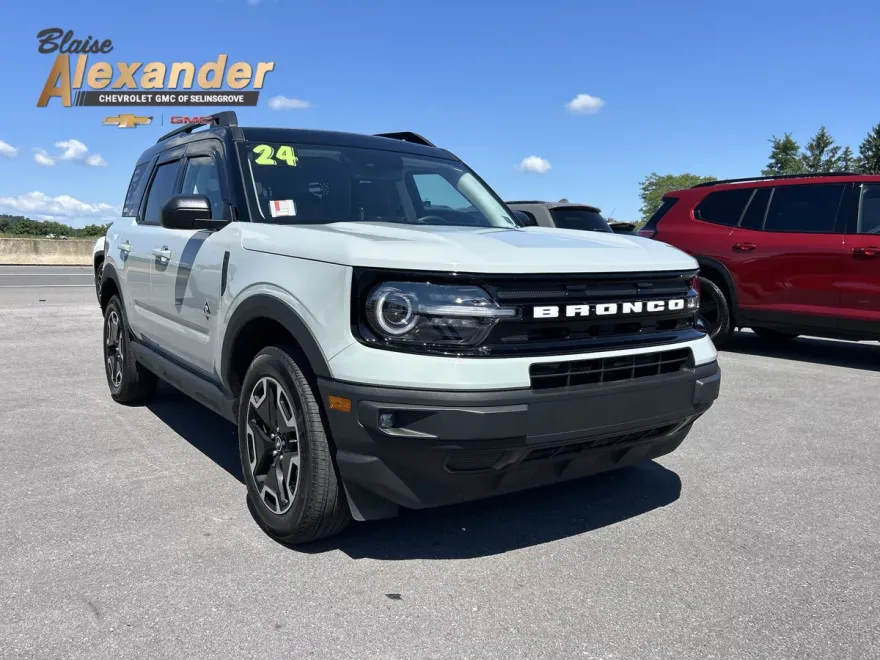 2024 Ford Bronco Sport Outer Banks photo 1