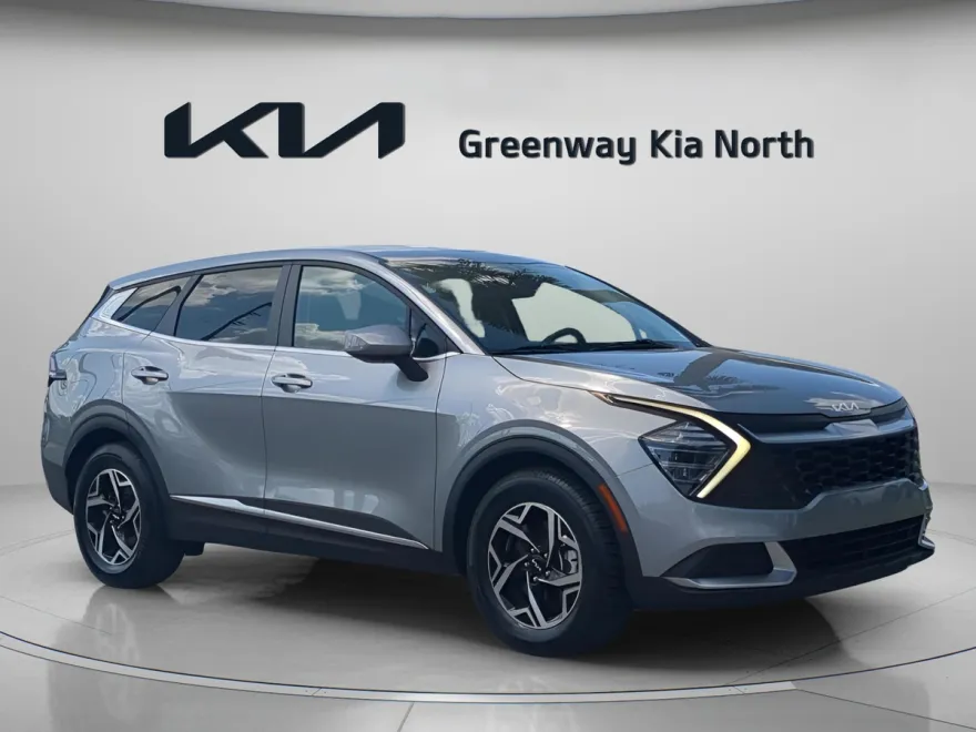 2024 Kia Sportage LX photo 1