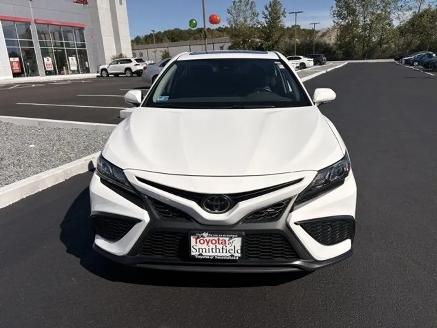 2023 Toyota Camry SE photo 1