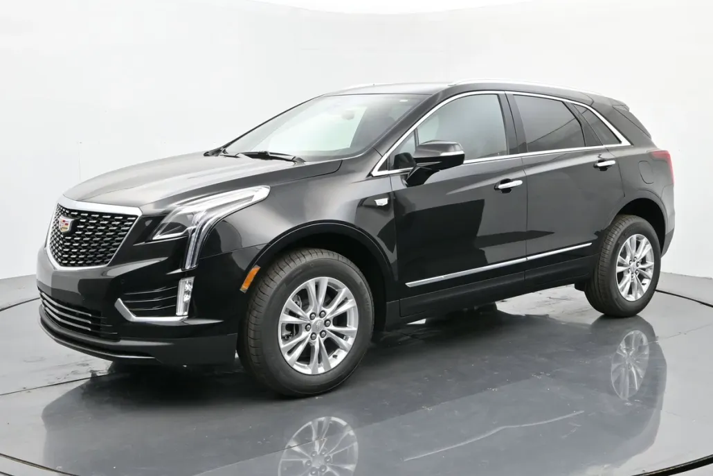 2025 Cadillac XT5 Luxury photo 1
