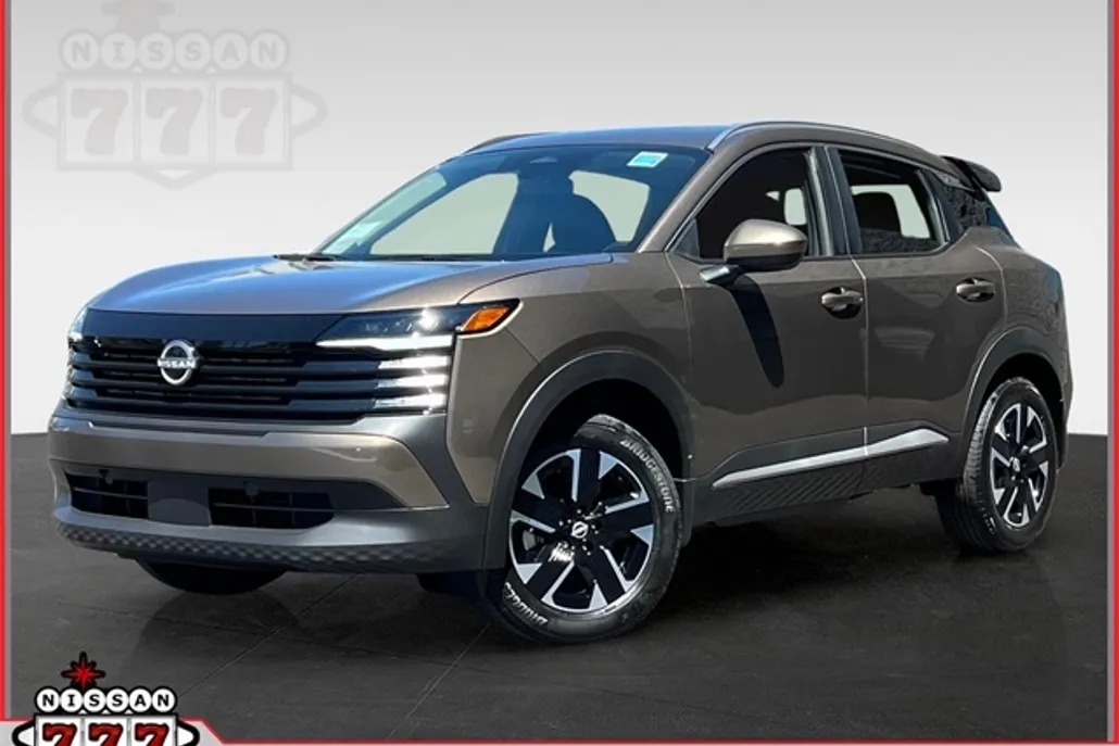 2025 Nissan Kicks SV photo 1