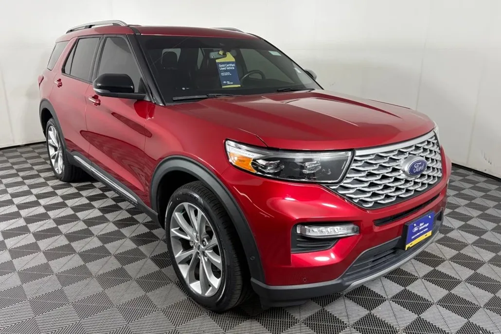 2021 Ford Explorer Platinum photo 1