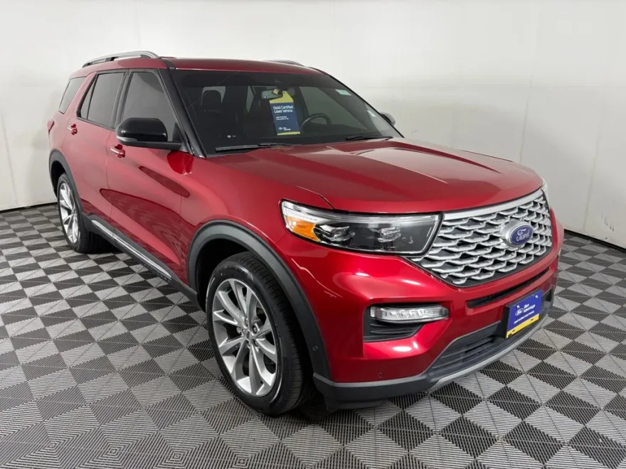 2021 Ford Explorer Platinum photo 1