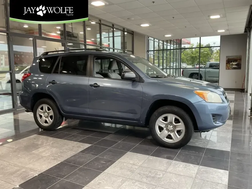 2012 Toyota RAV4 Base photo 1