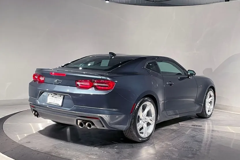 2023 Chevrolet Camaro LT1 photo 1