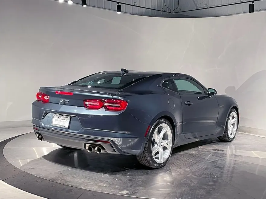 2023 Chevrolet Camaro LT1 photo 1