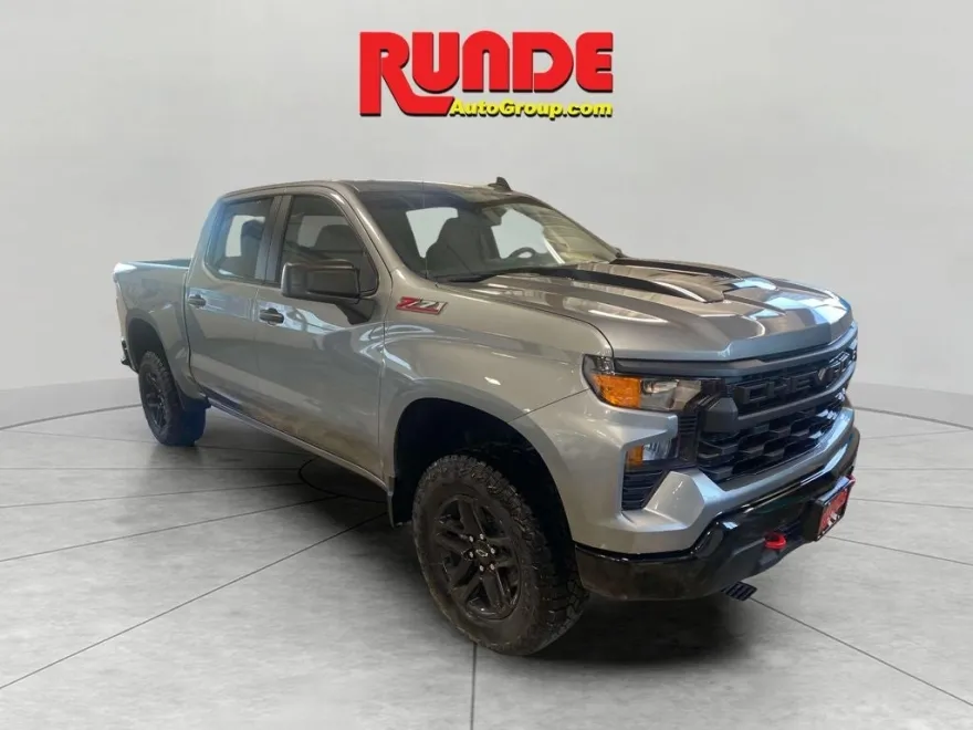 2025 Chevrolet Silverado 1500 Custom Trail Boss photo 1