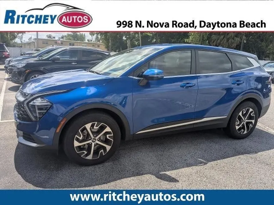 2024 Kia Sportage EX photo 1