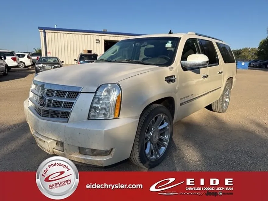 2013 Cadillac Escalade ESV Platinum photo 1