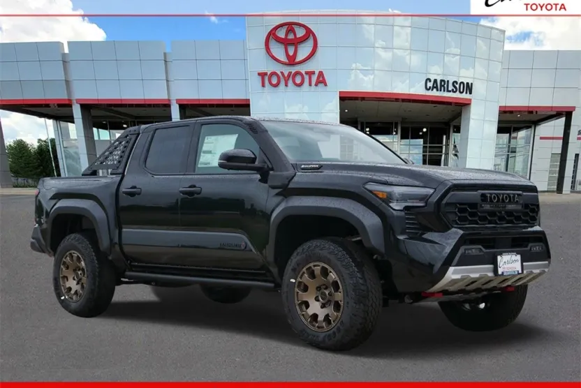 2025 Toyota Tacoma Trailhunter Double Cab photo 1