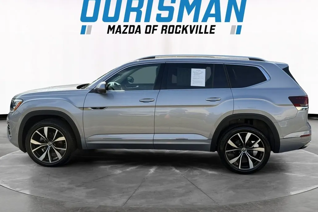 2024 Volkswagen Atlas SEL Premium R-Line photo 1