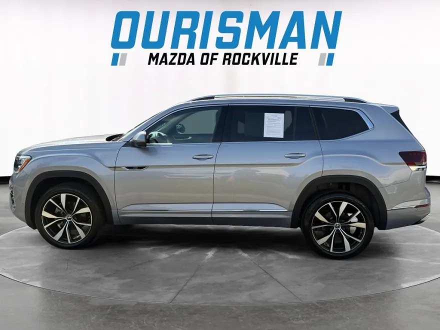 2024 Volkswagen Atlas SEL Premium R-Line photo 1