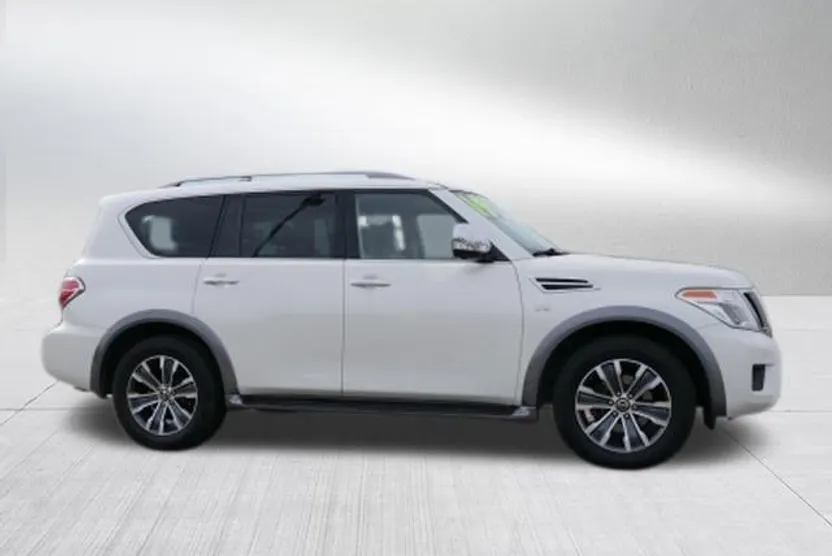 2019 Nissan Armada SL photo 1
