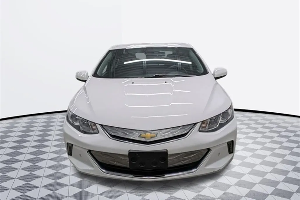 2017 Chevrolet Volt Premier photo 1