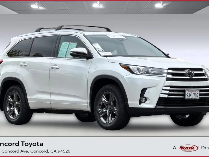 2019 Toyota Highlander Limited Platinum photo 1