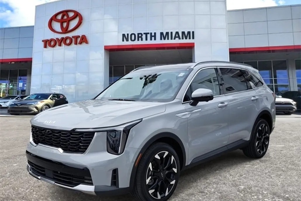 2024 Kia Sorento SX photo 1