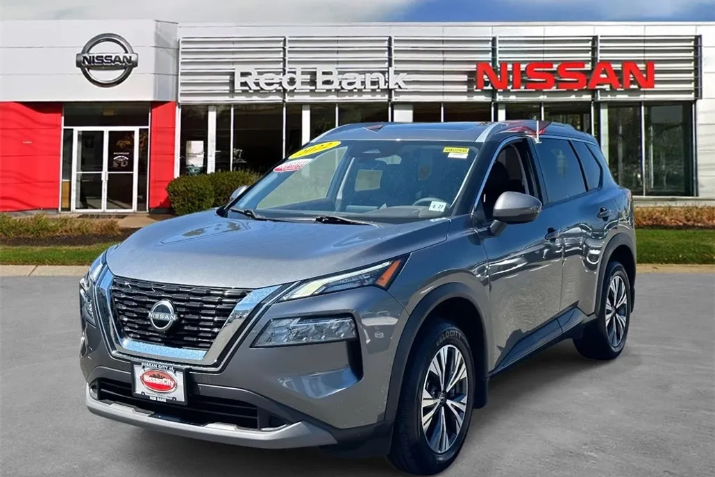 2022 Nissan Rogue SV photo 1