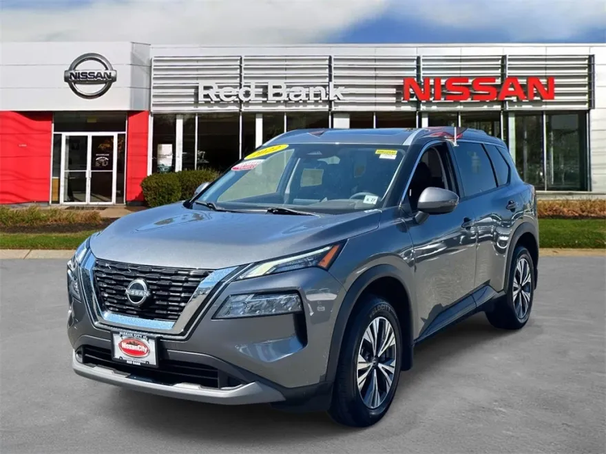 2022 Nissan Rogue SV photo 1