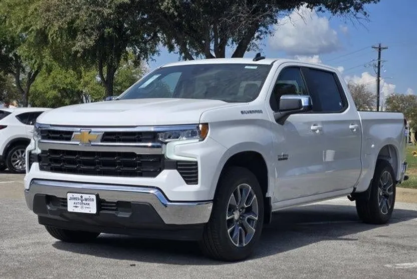2026 Chevrolet Silverado 1500 LT photo 1
