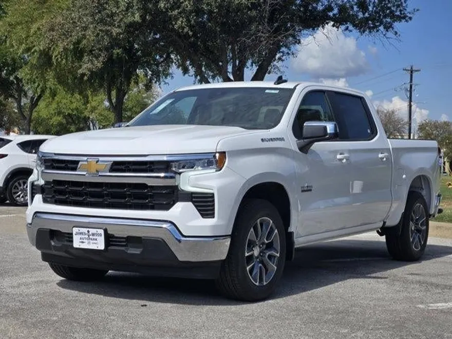 2026 Chevrolet Silverado 1500 LT photo 1