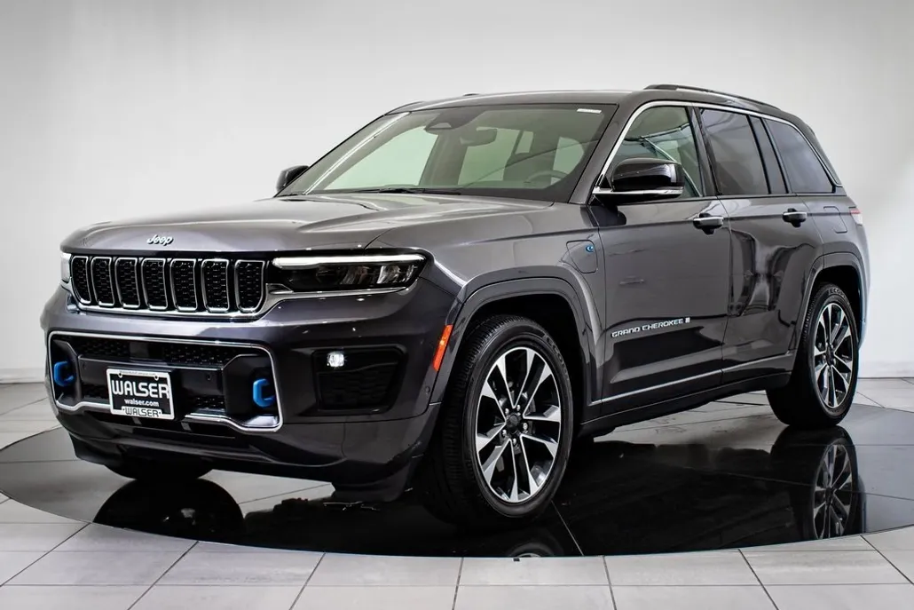 2022 Jeep Grand Cherokee Overland 4xe photo 1