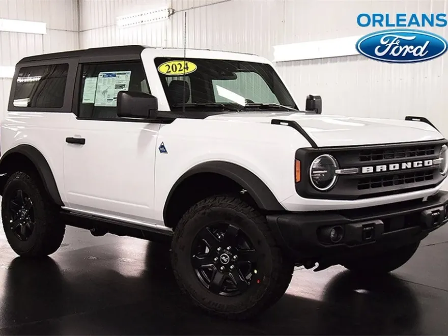 2024 Ford Bronco Black Diamond photo 1